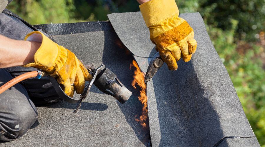 Professional gutter cleaning in Livermore, CA